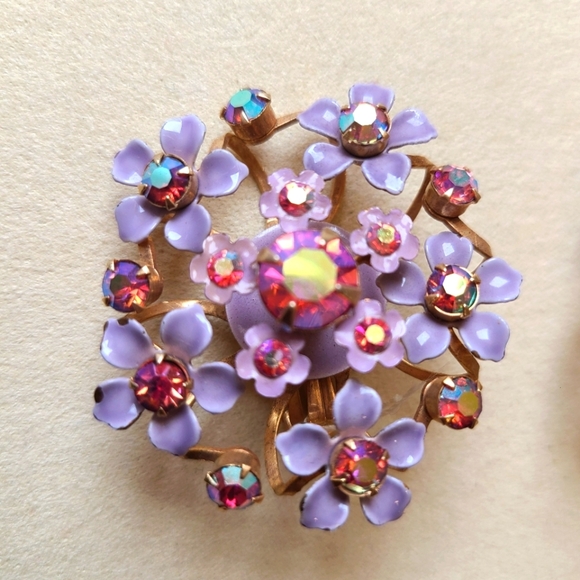 Vintage Floral Enamel & Rhinestone 60s Clip On Earrings - Picture 4 of 5